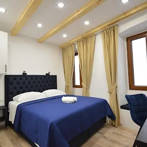 https://k-rooms-old-town-self-check-in.hotelinzadar.com